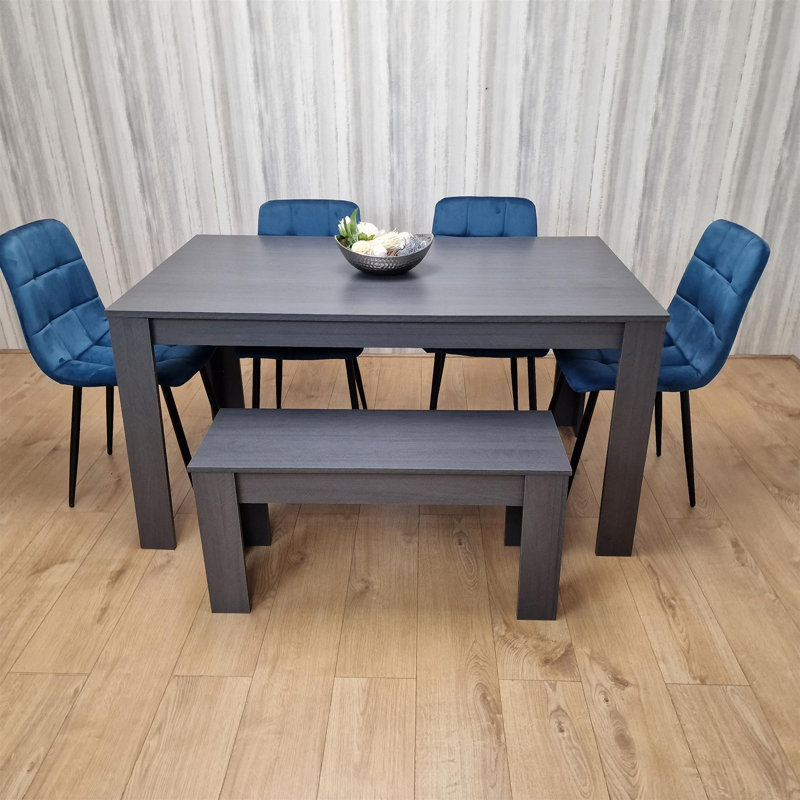 Dundalk 4 - Person Dining Set
