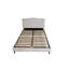 Grand lit tapissier avec 2 tables de chevet