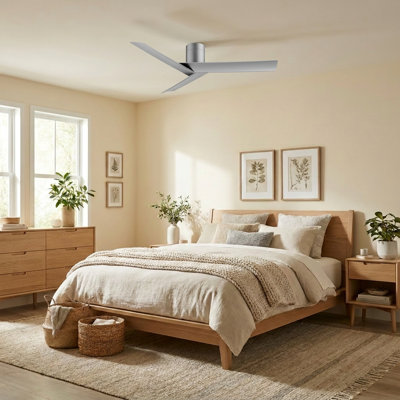Ventilateur de plafond discret de 140 cm (55 po), 3 pales en ABS, montage encastré, moteur CC réversible et télécommande, ventilateur de plafond moderne et silencieux pour salles à manger, salons et appartements
