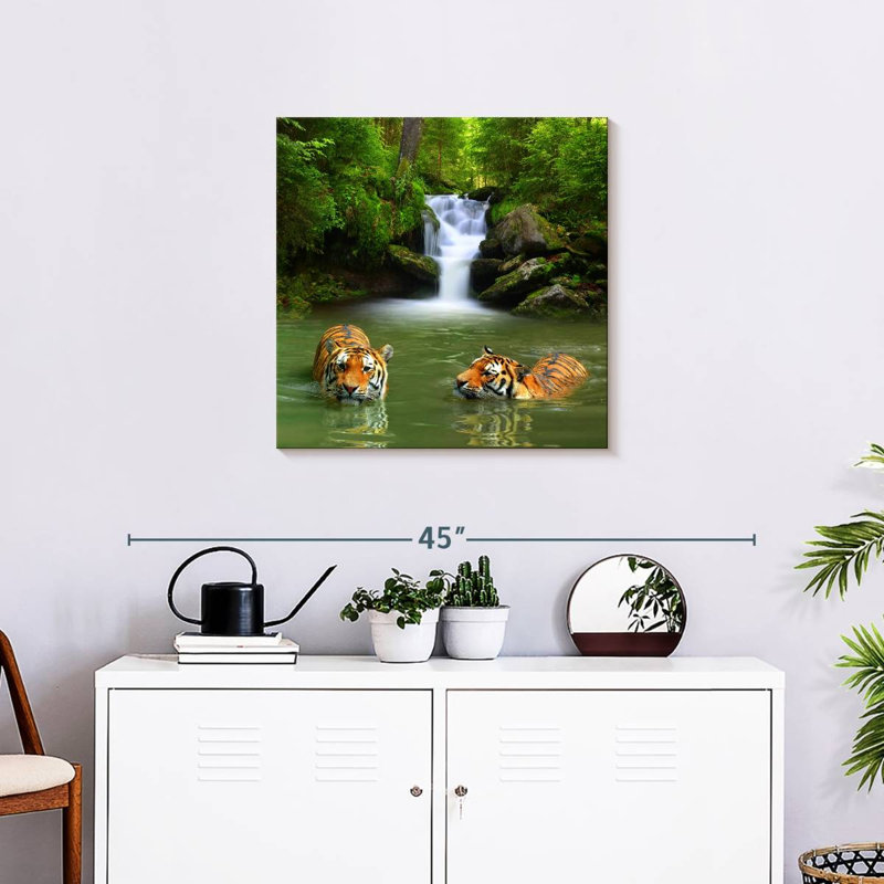 Brampt Tigers, 24" H x 24" W
