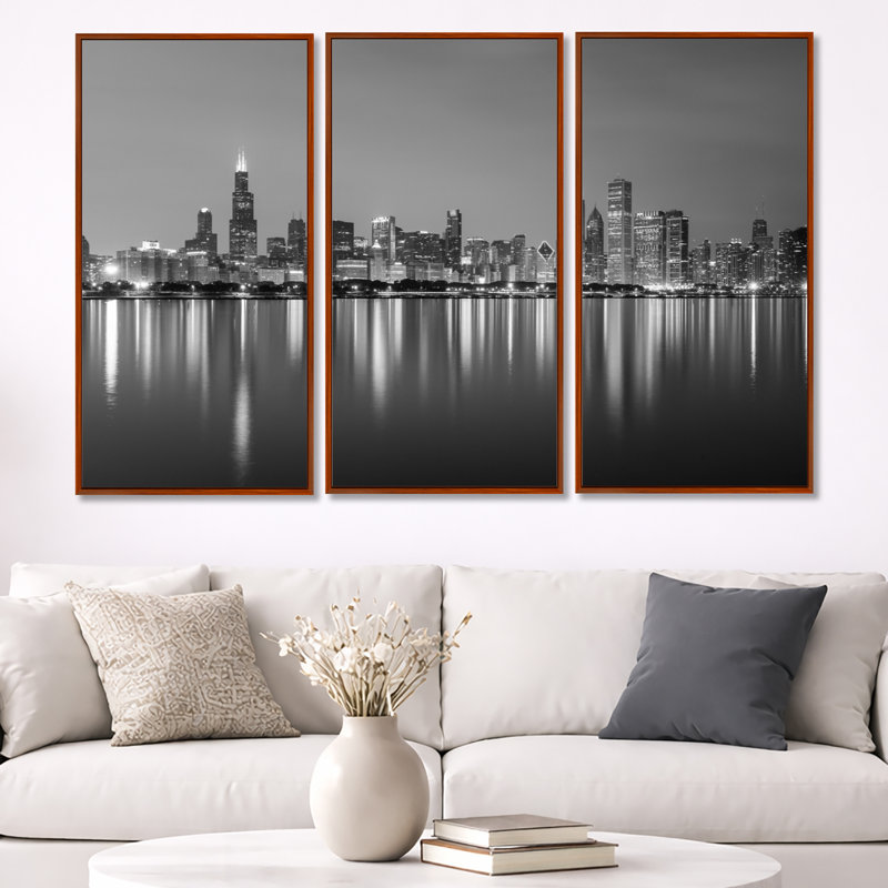 Chicago Skyline at Night, noir et blanc - 3 pièces, cadre photo flottant sur toile, H 40 po x l 60 po, Brun