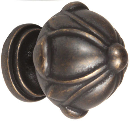 Ornate Novelty Knob, 1.25" H x 1.25" W x 1.5" D, Barcelona