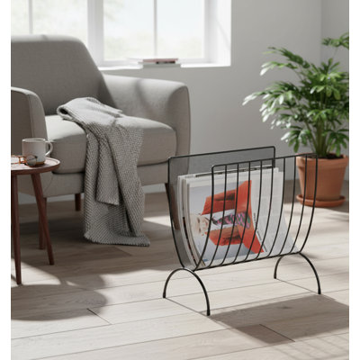 Modern Metal Mesh Freestanding Newspaper & Magazine Rack