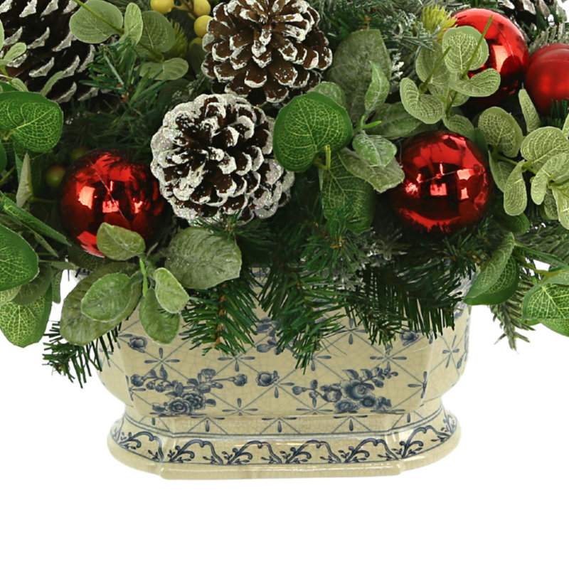 Arrangement d'eucalyptus de Lewistown dans un vase