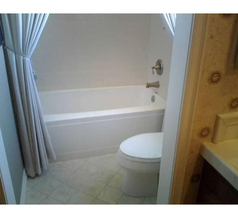 Regan 72'' L Soaking Bathtub, White, Right
