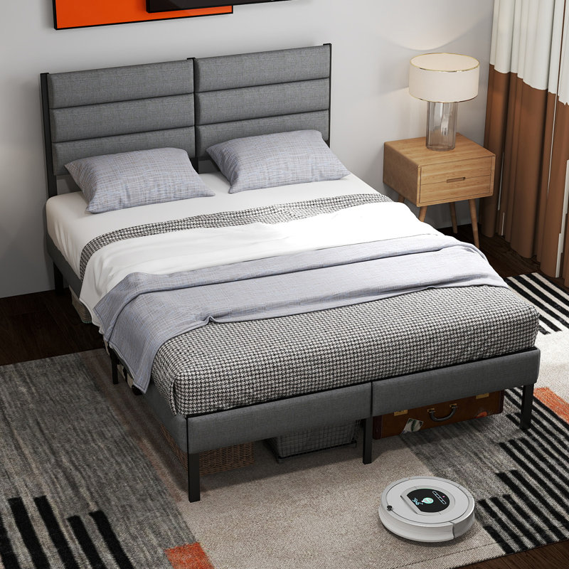 Metal Bed, Kingsize (5')