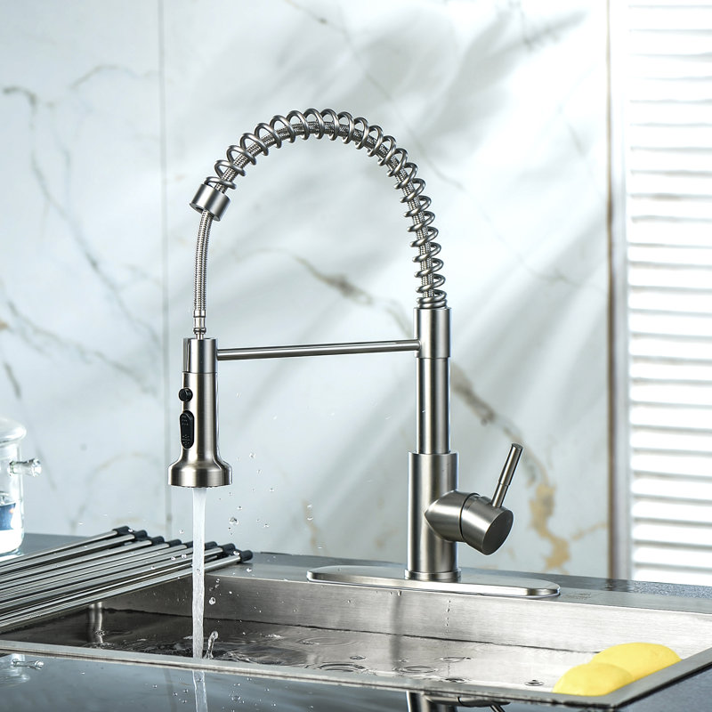 Robinet de cuisine avec douchette extractible au fini nickel brossé, acier inoxydable