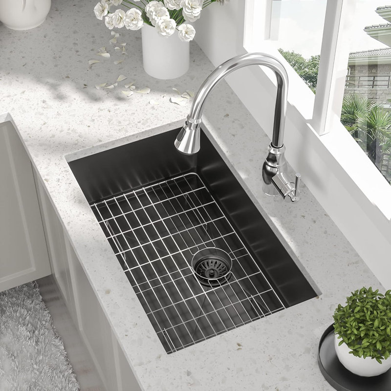 33" L x 19" W Undermount Single Bowl Stainless Steel Kitchen Sink, 33" L x 19" W