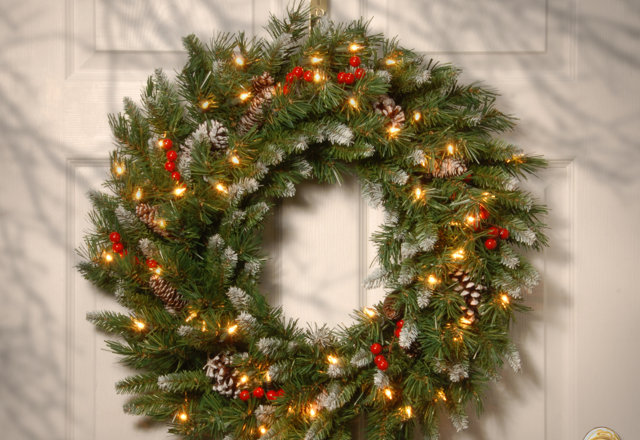 Top-Rated Wreaths Under $50