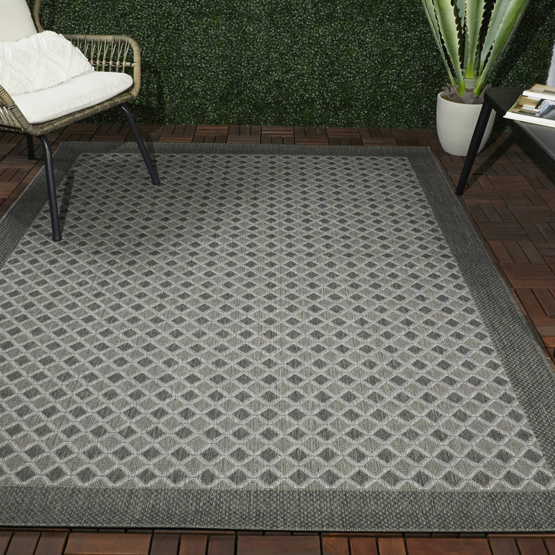 Tapis d'intérieur / extérieur gris Clark, Rectangle 7 pi 10 po x 10 pi