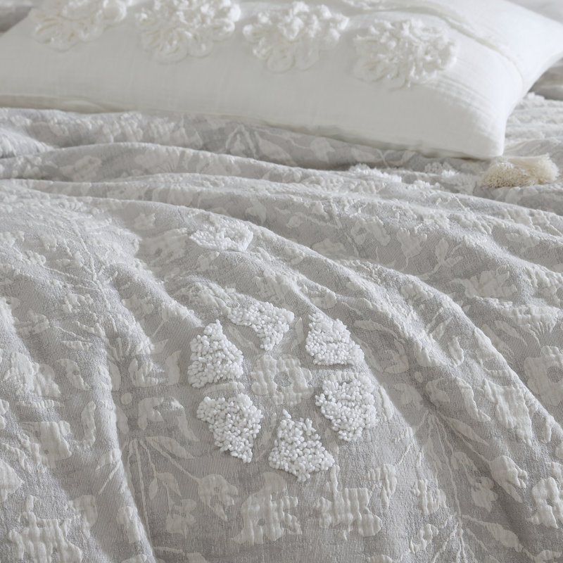 Tacey 5 pc Comforter Set, King Comforter + 4 Additional Pieces
