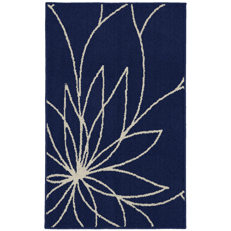 Tapis indigo / ivoire touffeté à motif floral Brackenmore