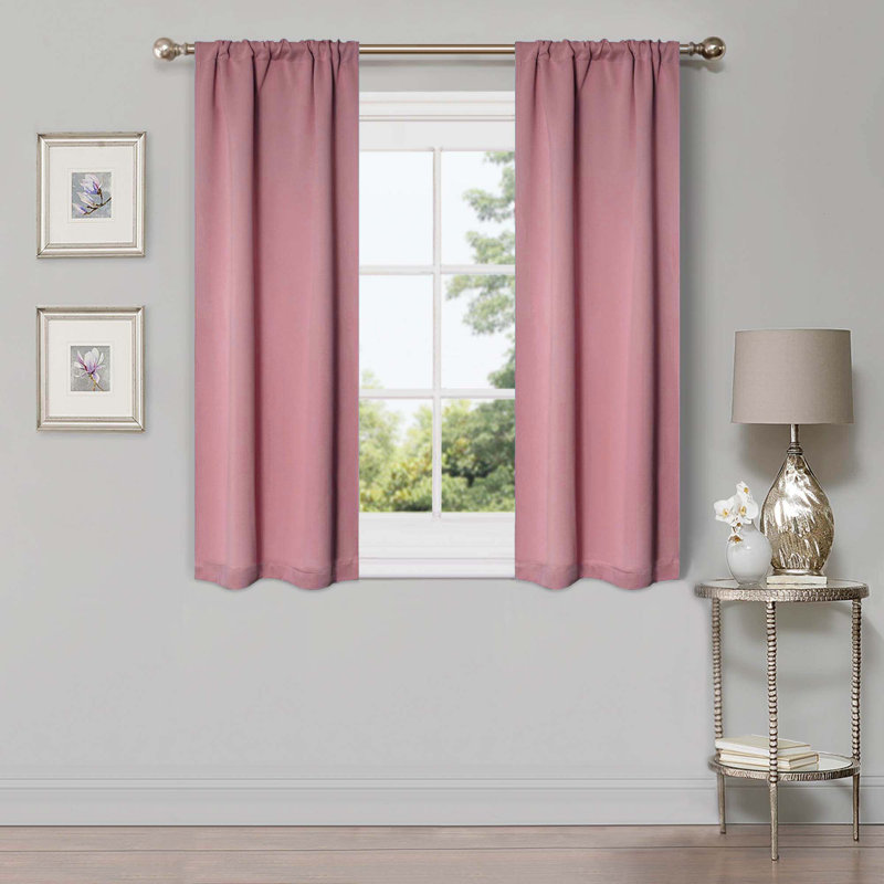 Paire de rideaux obscurcissant avec œillets Millendon, L 26 po x L 63 po, Craie mauve