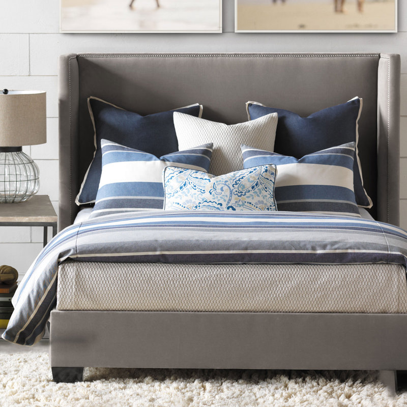 Bodie Square Pillow Cover & Insert