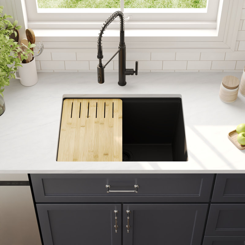 Évier de cuisine à cuve simple encastrable en composite à quartz 25 po x 19 po DeerValley avec accessoires