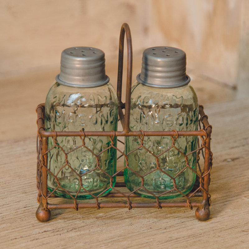 Chicken Wire Caddy W/Shakers