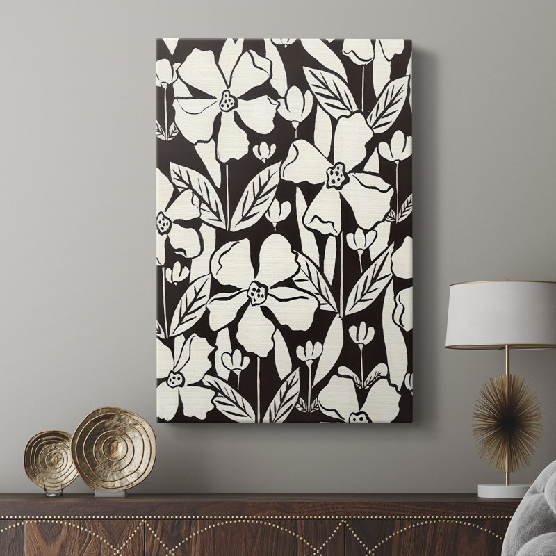 Fleurs dans le jardin II - galerie Cavas sur mesure, H 18 po x l 12 po