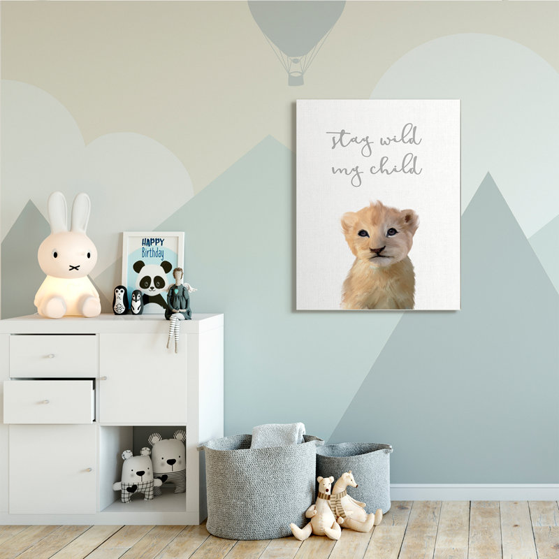 Lionne safari Stay Stay Wild, H 48 po x l 36 po, Toile tendue