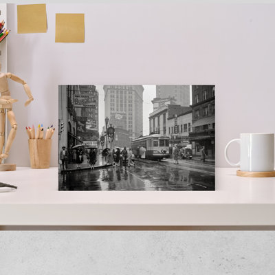 Années 1930, années 1940, Peachtree, rue, magasins, enseignes, voitures, chariot public, et, piétons, achats, marche, sous, pluie, Atlanta, Géorgie, etats-unis, classique ...