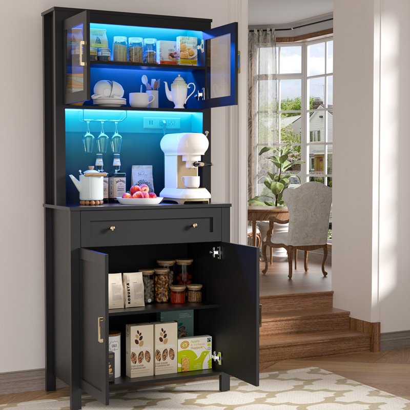 Armoire de cuisine noire avec éclairage à DEL et prises de courant, grande armoire de rangement Farmhouse, support à micro-ondes avec rangement, tablette d'armoire réglable