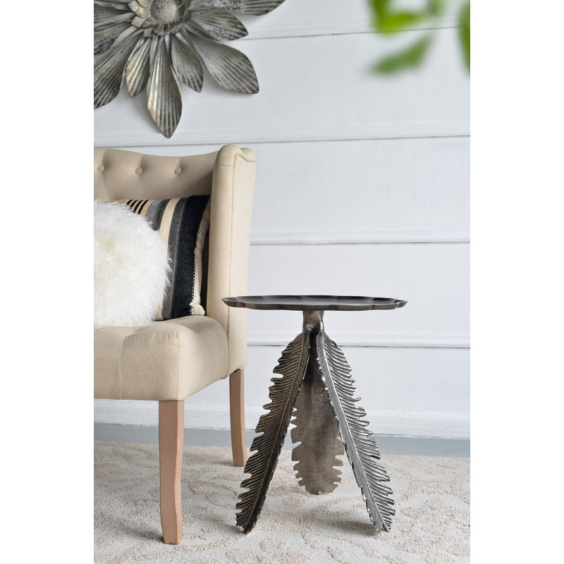 Leaf Design Aluminum Round Side Table