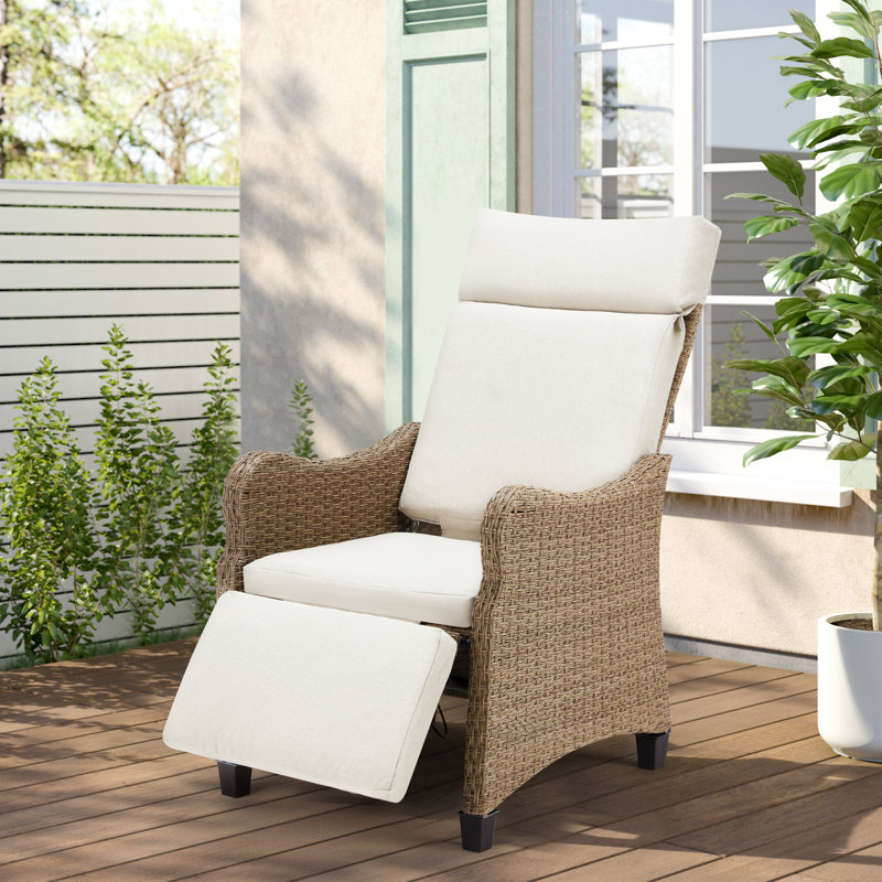 Bayview Wicker Outdoor Recliner Chair, White