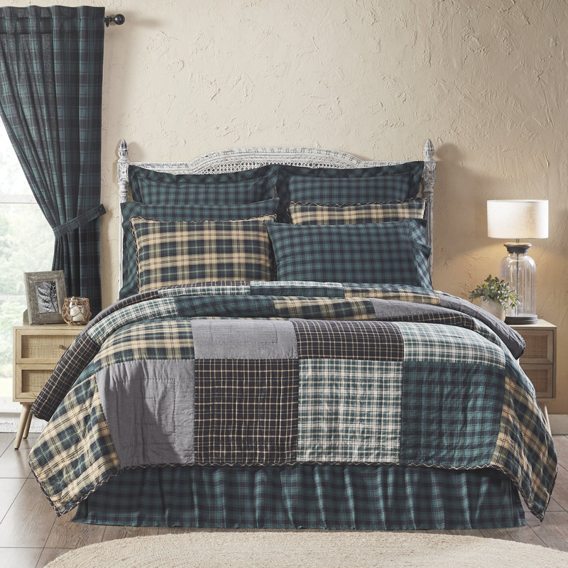 Twin Black and Tan Cotton Reversible Kids Quilt