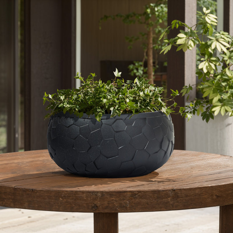 Jardinière ronde noire Beehive, H 8,46 po x l 17,52 po x P 17,52 po