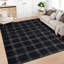 Tapis lavables antidérapants pour la salle de bain dans la chambre à coucher-135432916-135432920