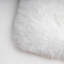 Tapis blanc en fausse fourrure de lapin Damal-2061339599
