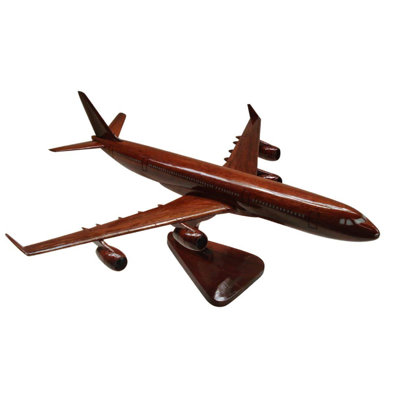 Boeing 757 Sculpture