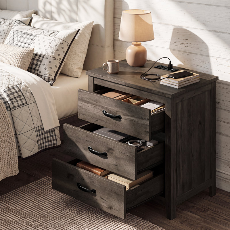 Table de chevet 3 tiroirs avec ports de chargement Allenside, Taupe