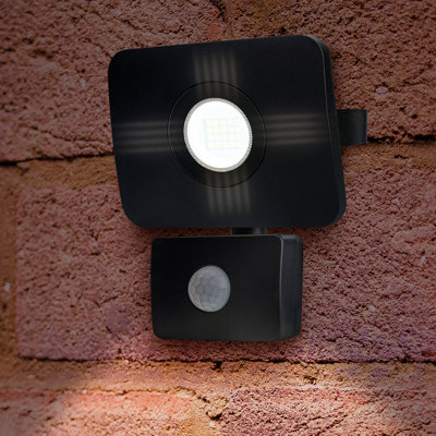 1-Light LED Flood Light