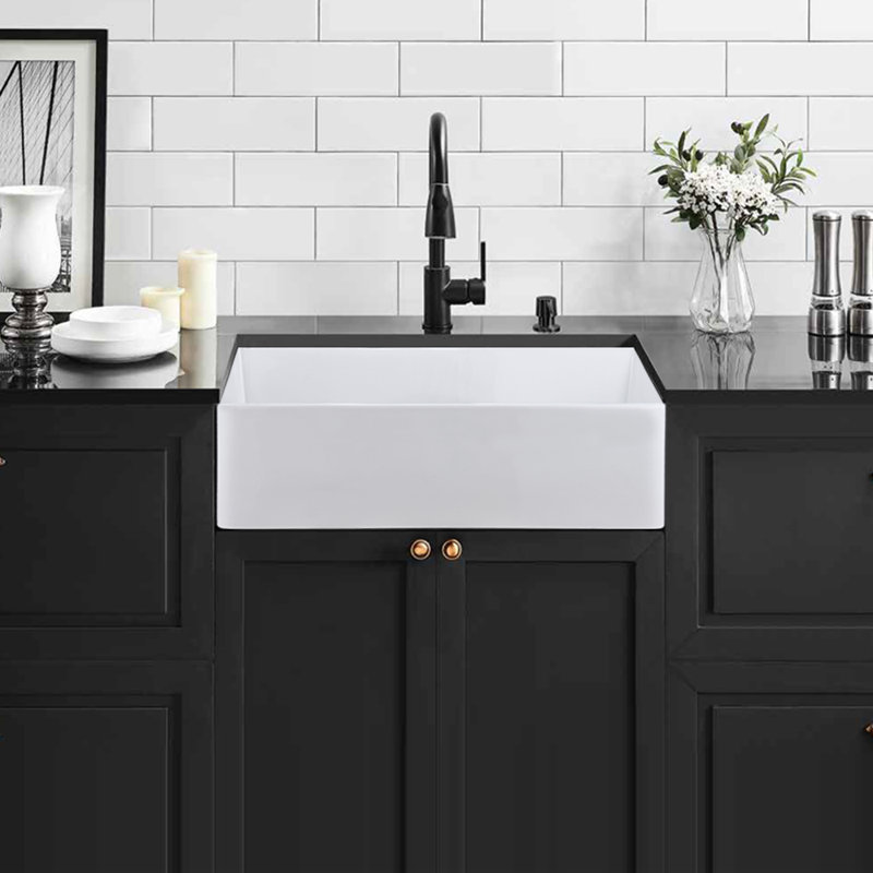 Évier de cuisine à simple cuve en céramique 33 po x l 20 po avec crépine