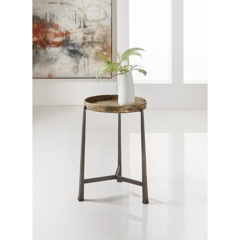 Iron Tray Top 3 Legs End Table