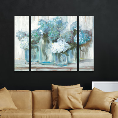 Ensemble de 3 panneaux muraux sur toile - "Hydrangeas In Glass Jars Blue" par Carol Rowan 