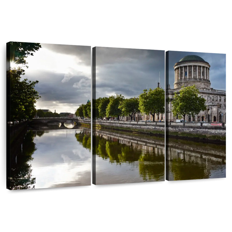 Lilie Ireland's Four Courts, H 20 po x l 33 po