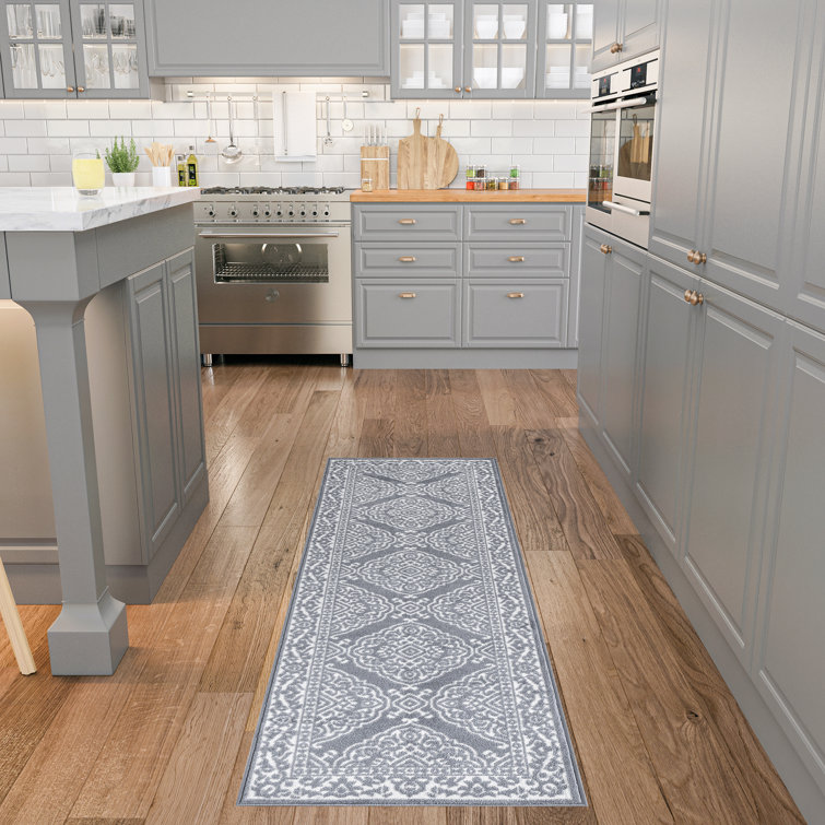 Tapis damassé gris Jessamin