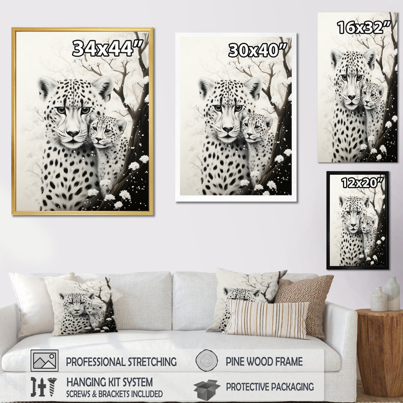 «Tiger Harmony» en monochrome - impression, Encadrement doré, H 32 po x l 16 po x P 1 po