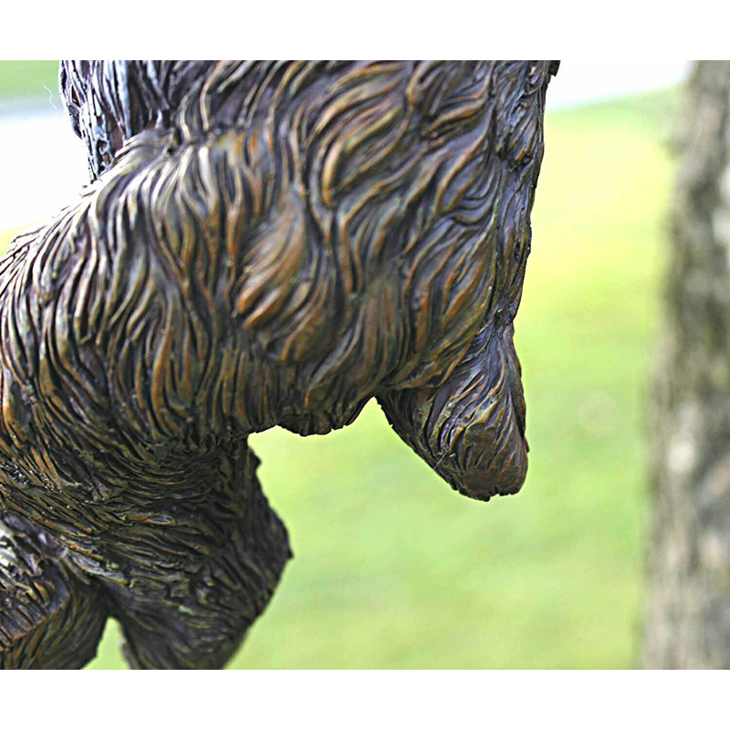 Maciel Plastic Garden Statue