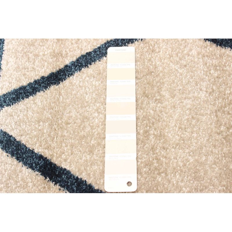 Denoila Geometric Indoor Rug, Rectangle 5'3" x 7'3"