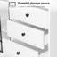 Armoire de rangement moderne contre le mur