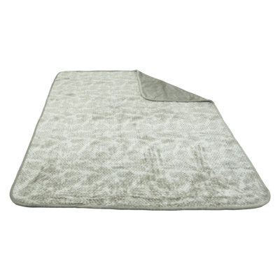 Cozy Waterproof Pet Throw
