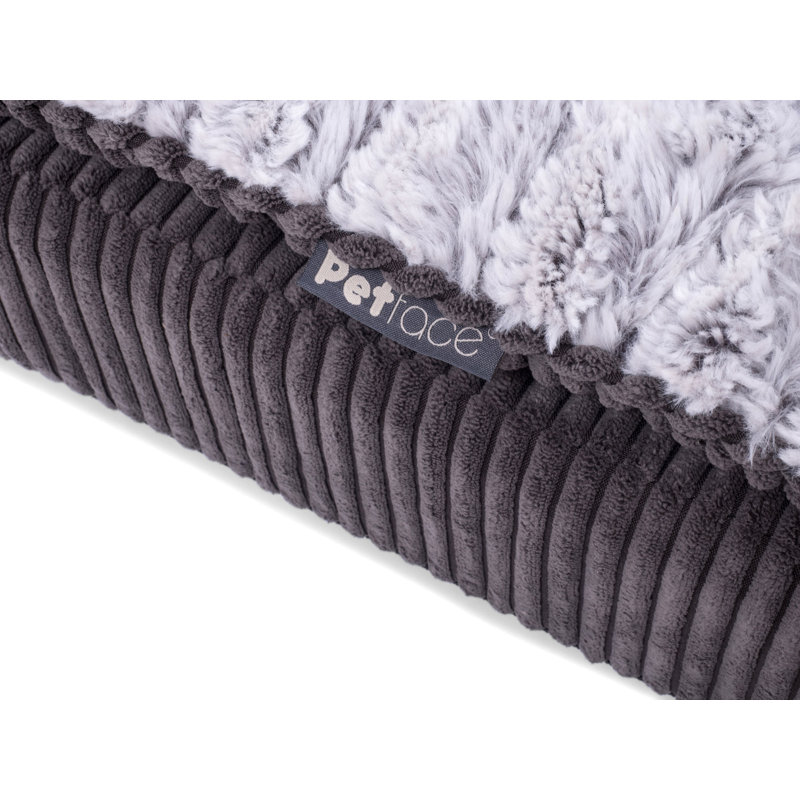 Delatorre Orthopedic Fleece Pet Bed, Medium (80cm W x 60cm D x 12cm H)