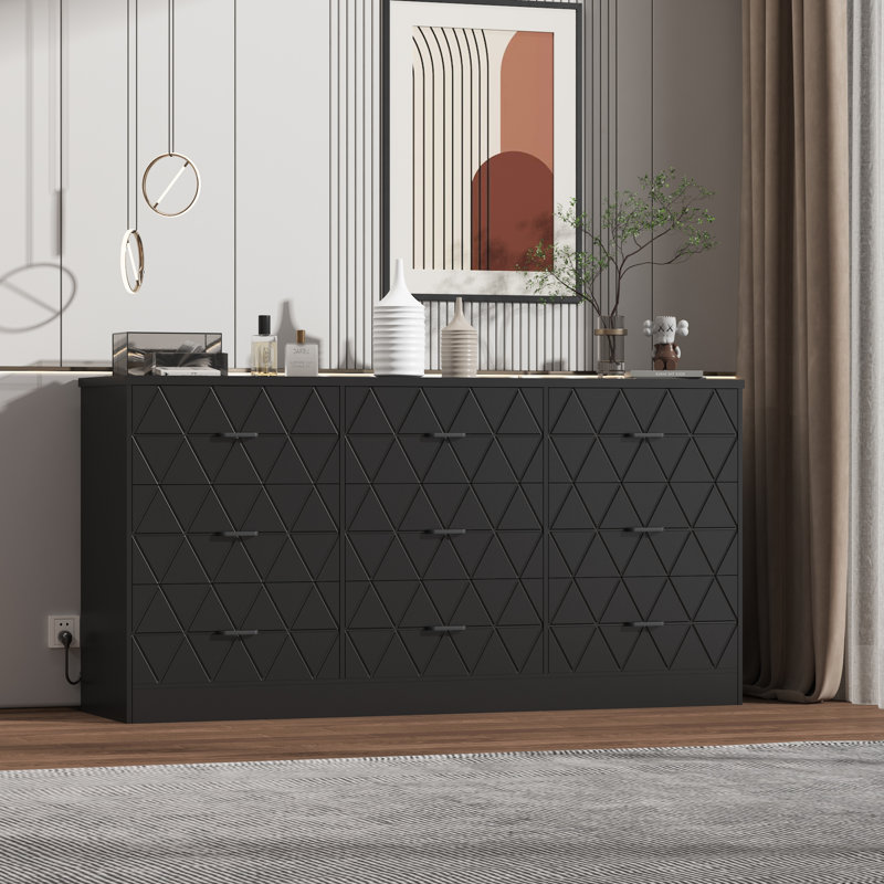 Commode 9 tiroirs l 63 po avec prise de courant