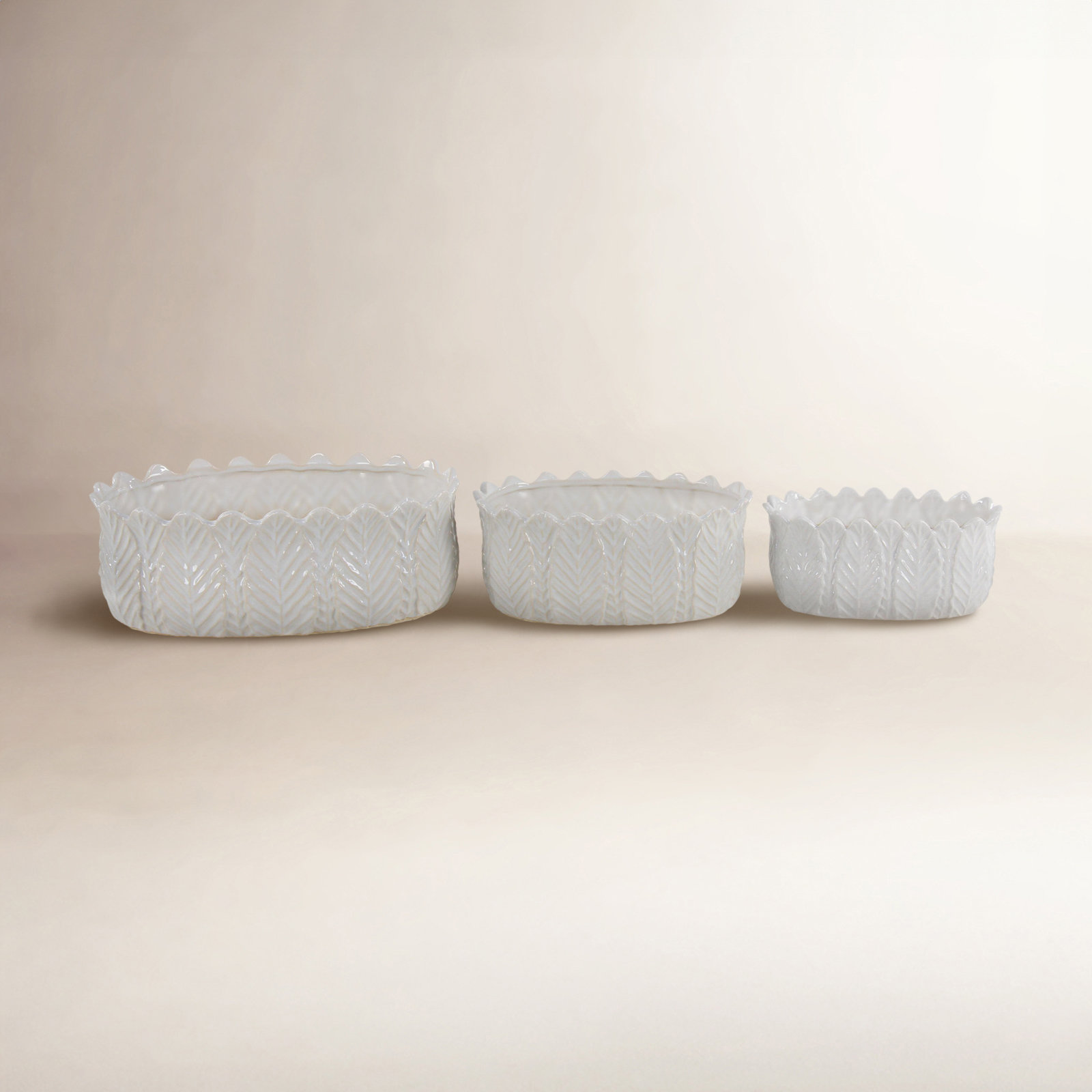 Sosa 16" Ceramic Planter, White