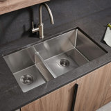 Ruvati 33-inch Low-Divide Undermount 40/60 Double Bowl Rounded Corners Stainless Steel Kitchen Sink