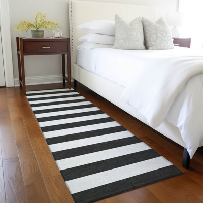Kinslee Striped Indoor / Outdoor Rug