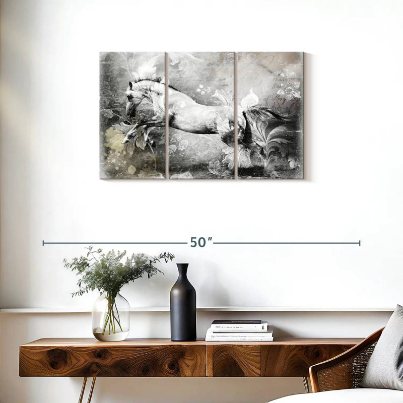 Brampt White Horse, 20" H x 33" W