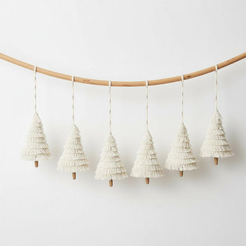 Ornements nordiques en forme d'arbre de Noël, ornements de Noël en macramé de coton avec frange